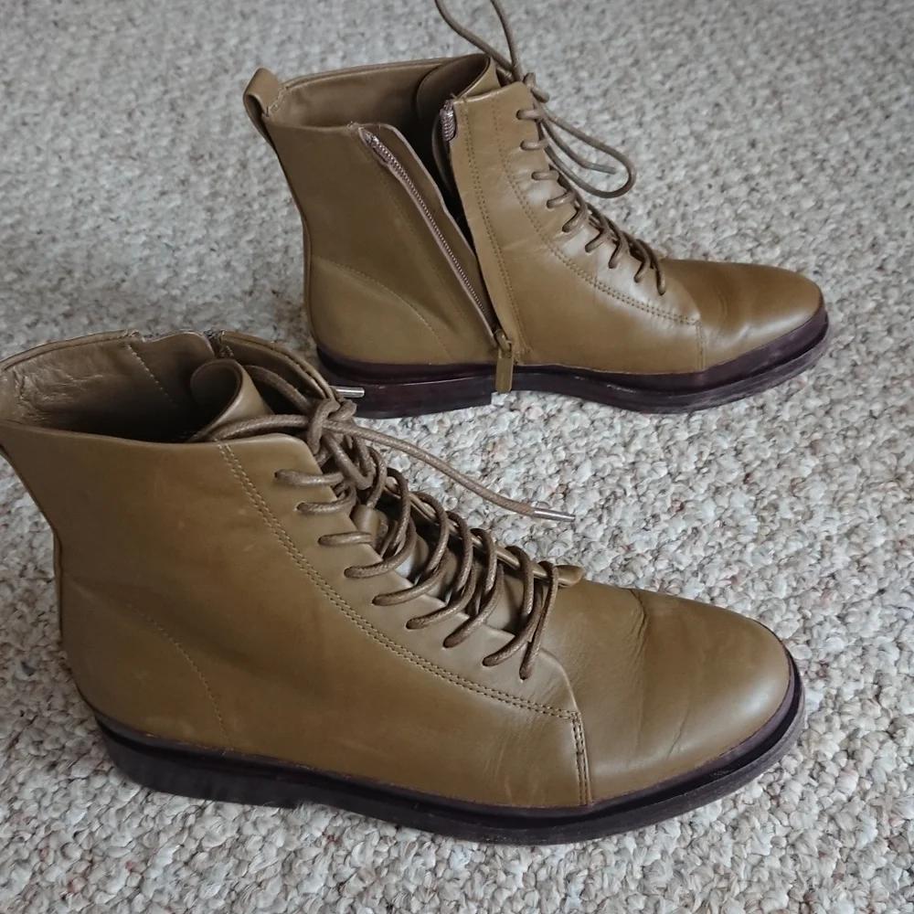 Vince Cooper Leather Cypress green  Leather Boots Size 5.5